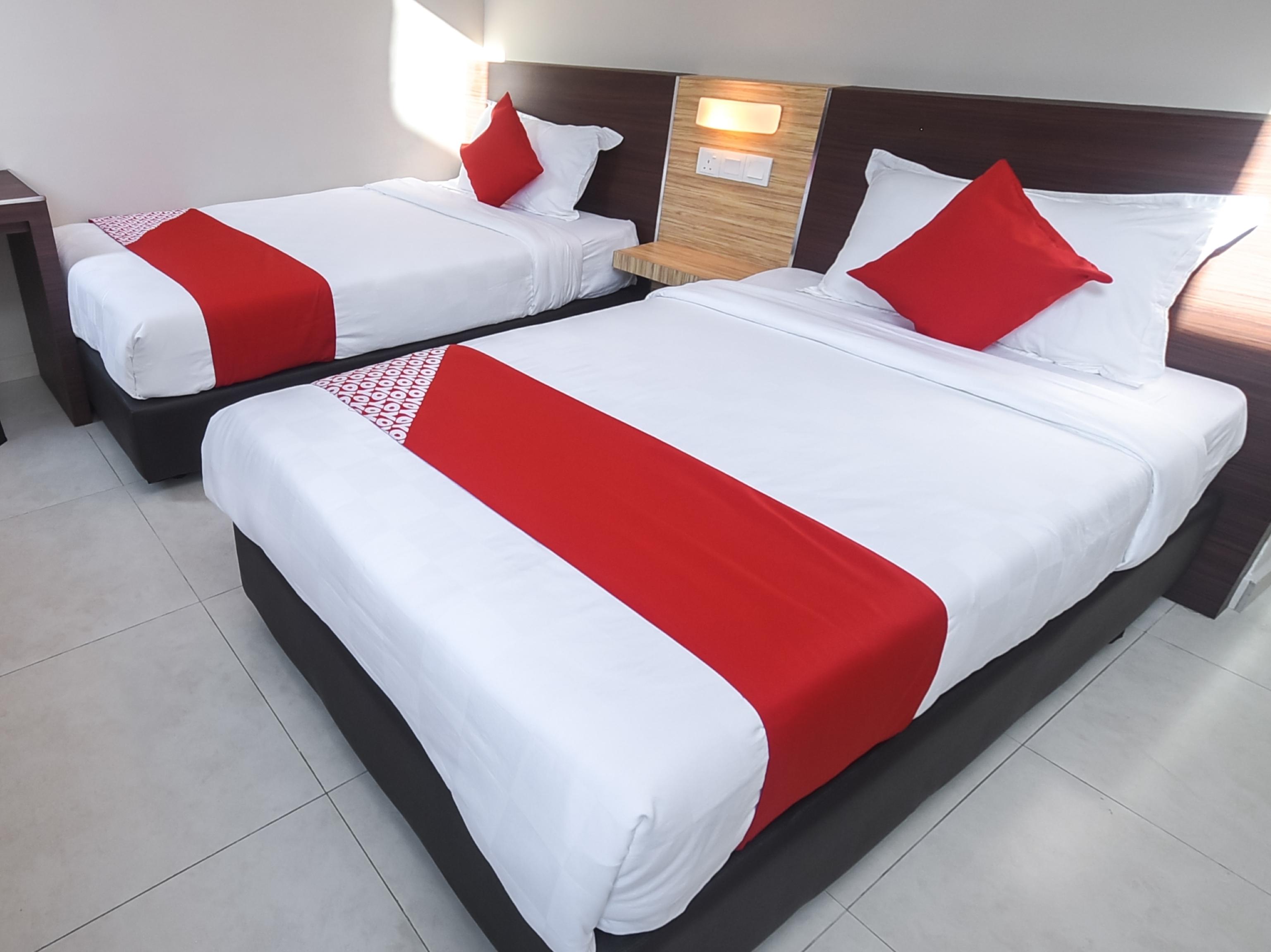 Oyo 1023 La Mirina Boutique Inn מראה חיצוני תמונה