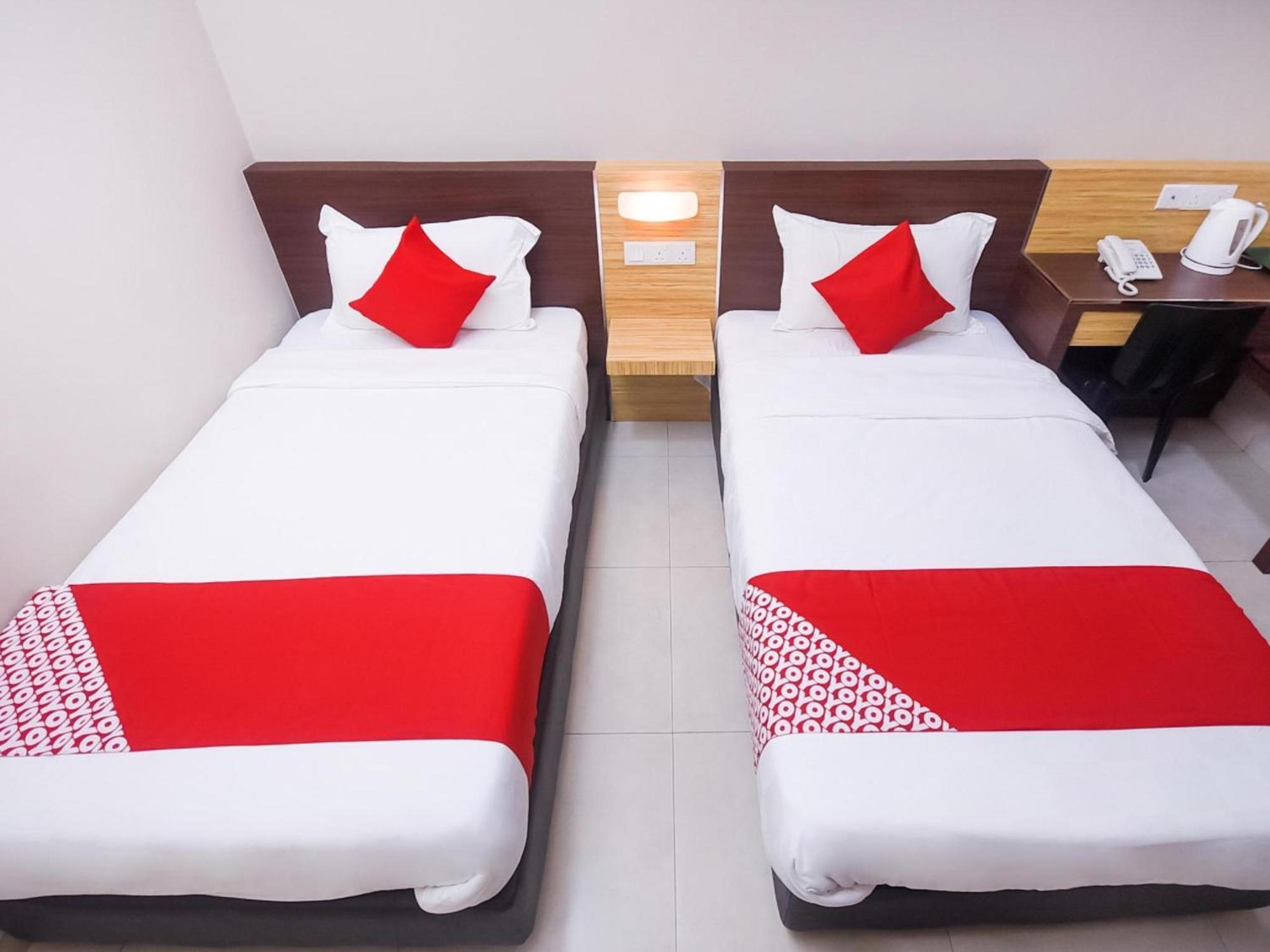 Oyo 1023 La Mirina Boutique Inn מראה חיצוני תמונה