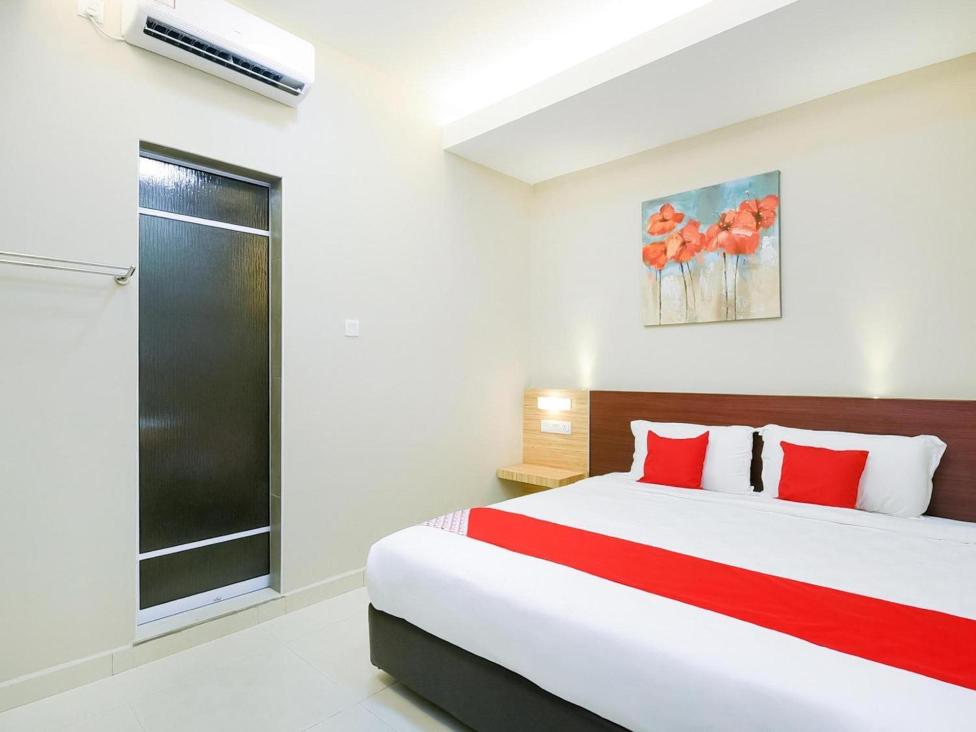 Oyo 1023 La Mirina Boutique Inn מראה חיצוני תמונה