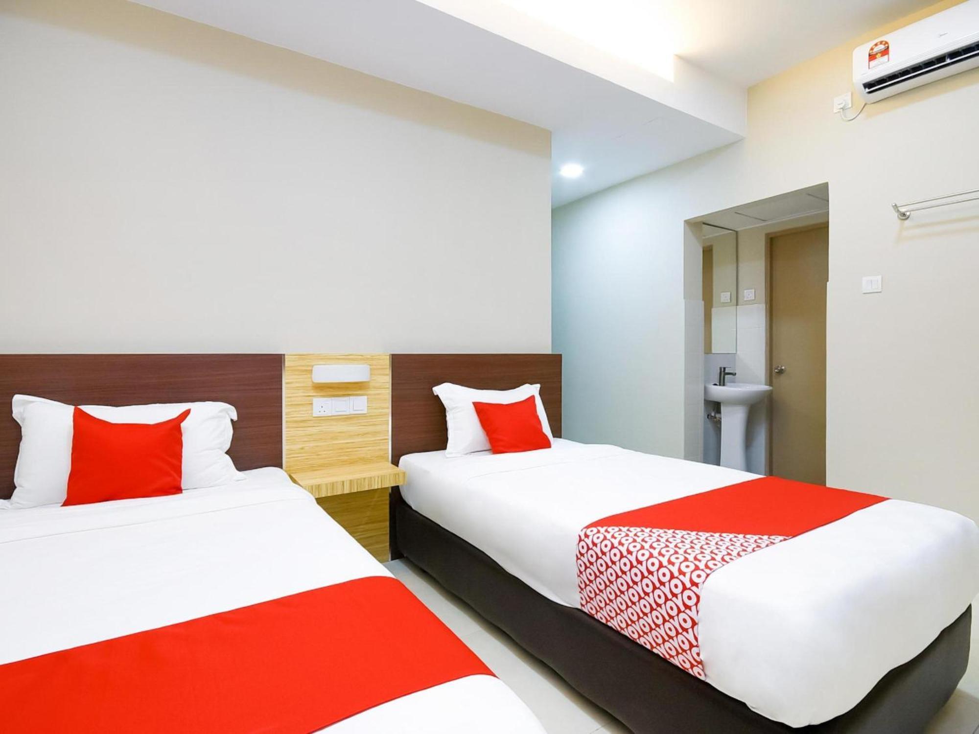 Oyo 1023 La Mirina Boutique Inn מראה חיצוני תמונה