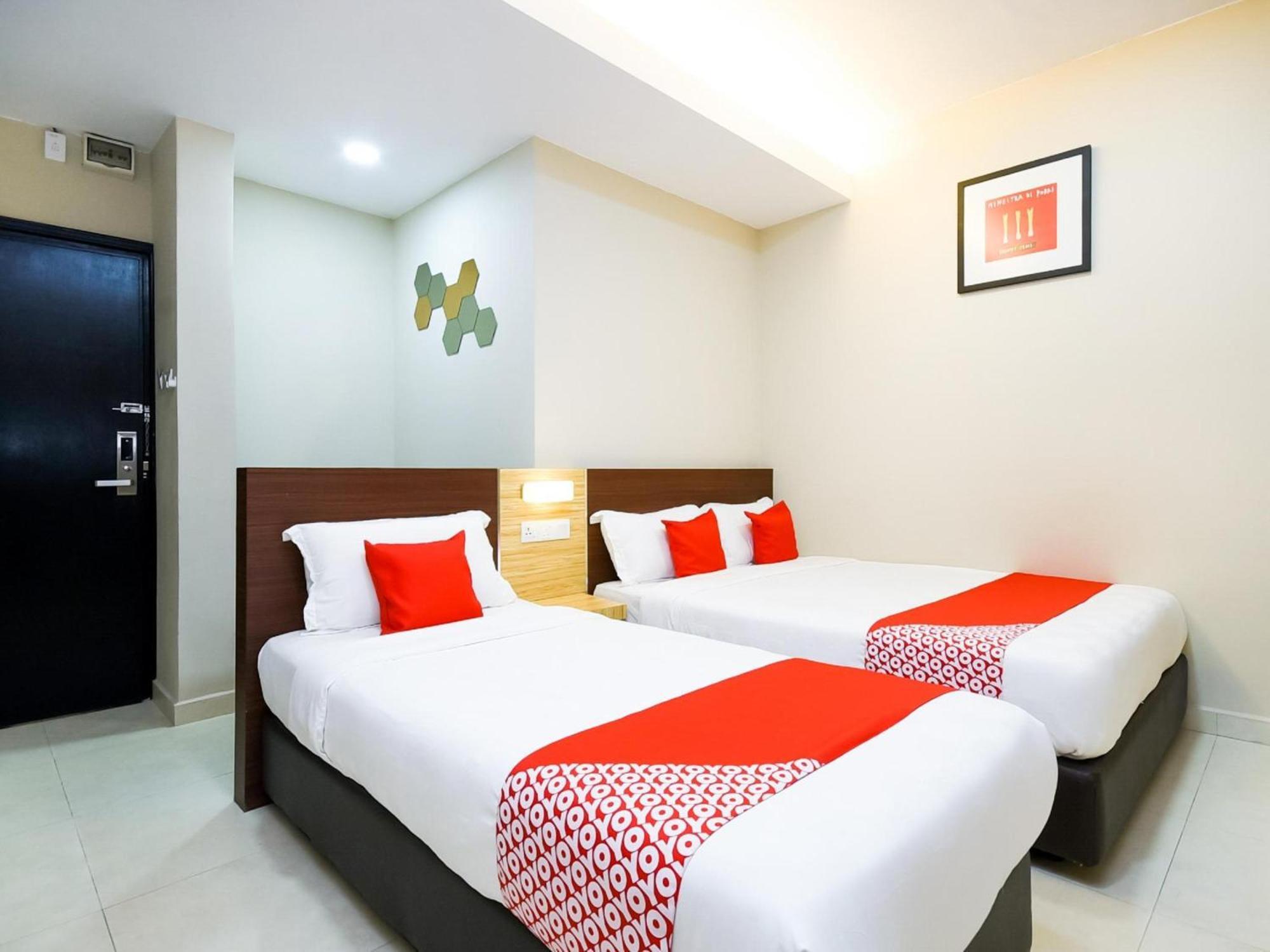 Oyo 1023 La Mirina Boutique Inn מראה חיצוני תמונה