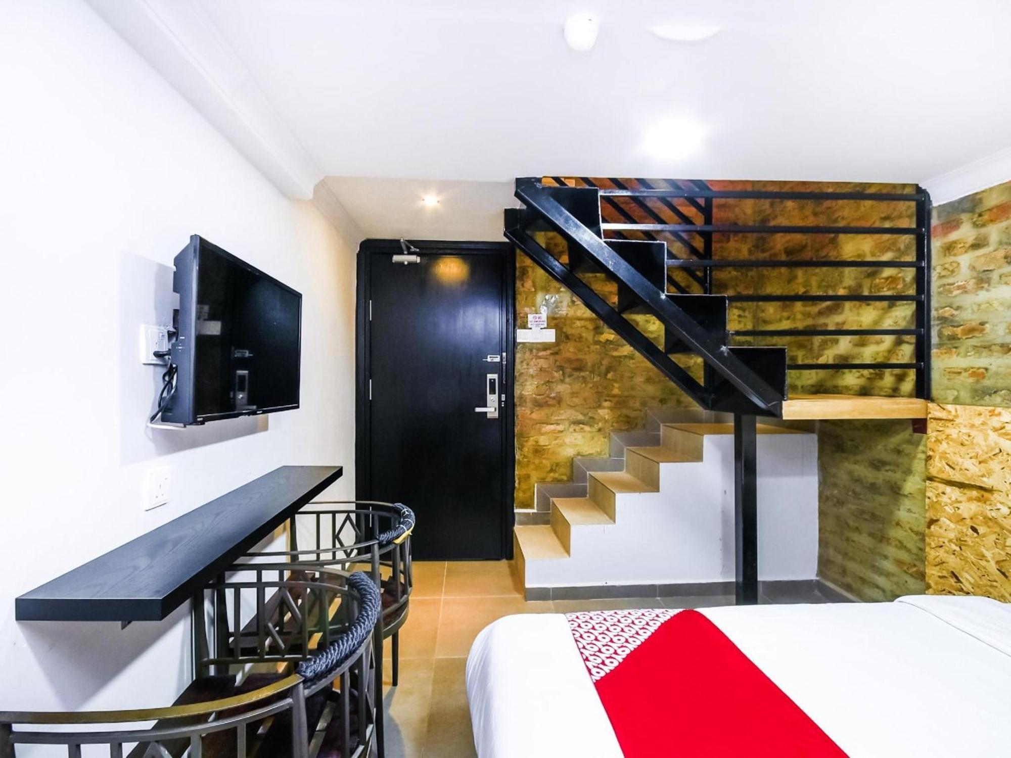 Oyo 1023 La Mirina Boutique Inn מראה חיצוני תמונה