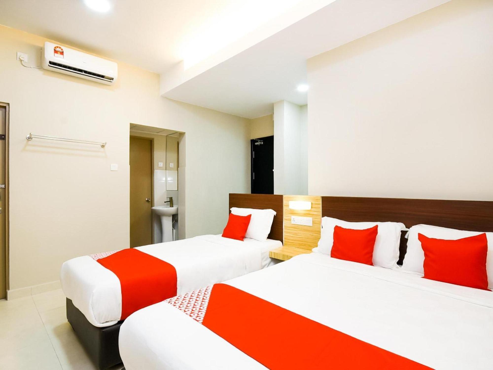 Oyo 1023 La Mirina Boutique Inn מראה חיצוני תמונה