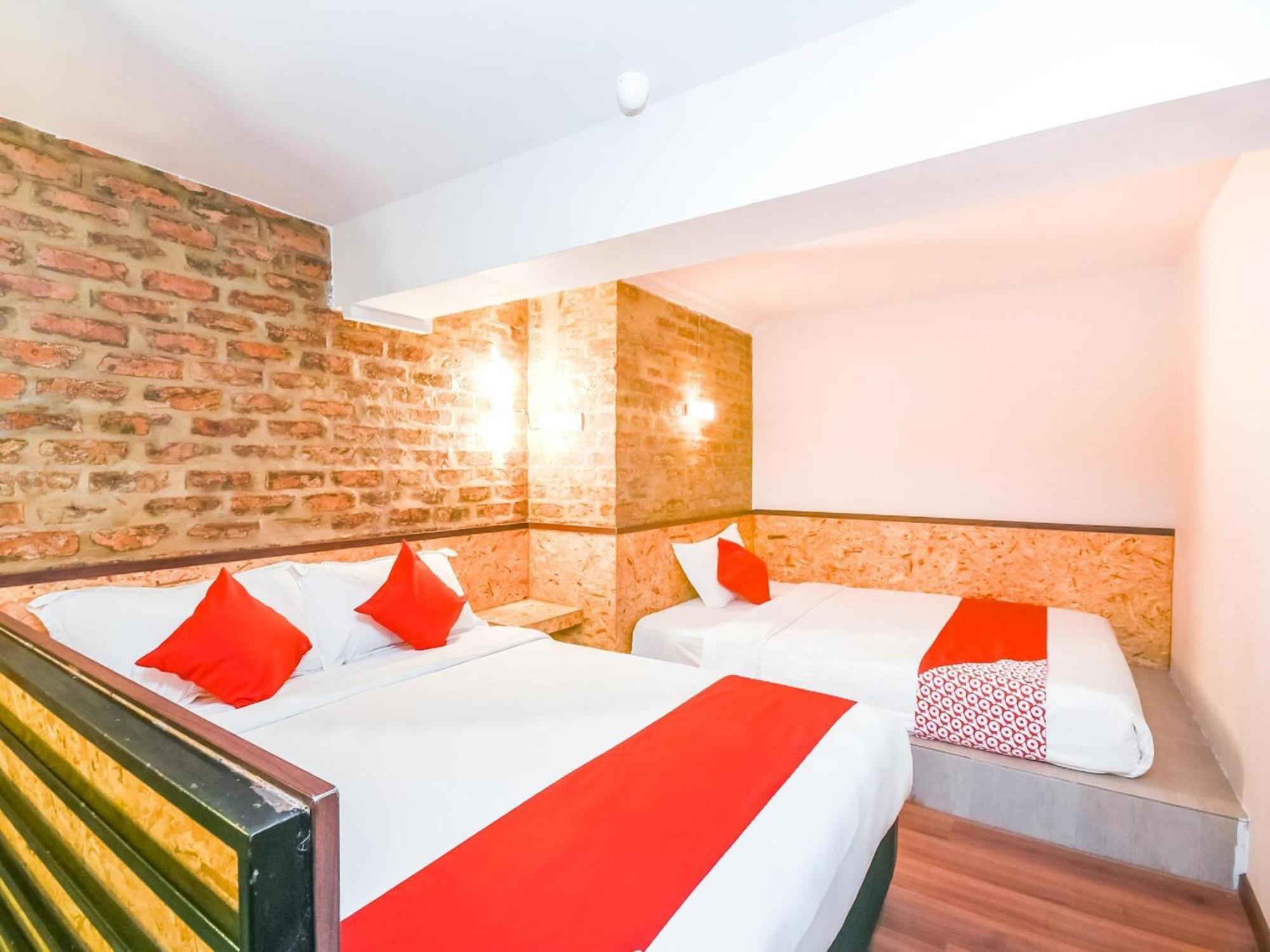 Oyo 1023 La Mirina Boutique Inn מראה חיצוני תמונה